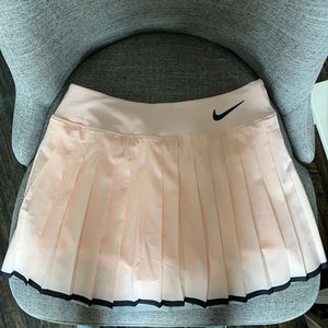 Nike dri fit victory skirt peach color